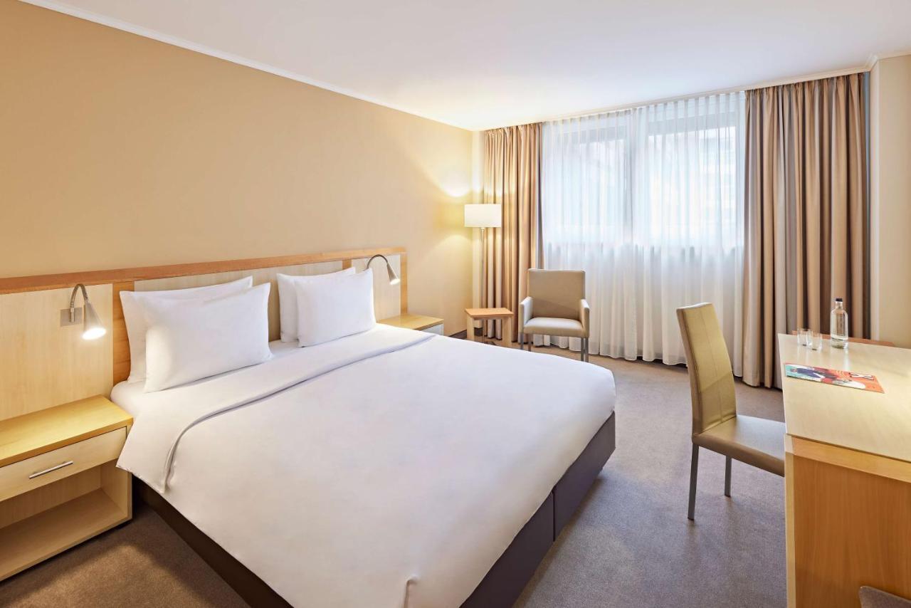 Lindner Dom Hotel 4*